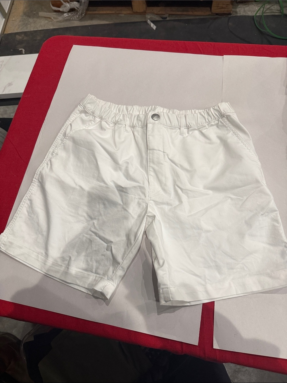 chubbies White Flat-Front Elastic-Waist Men's Shorts